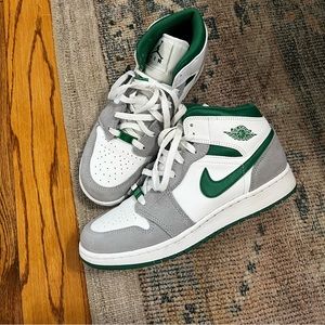 Air Jordan Mid High Tops